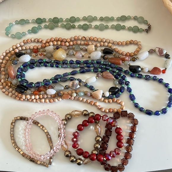 Necklace and bracelet bundle - Picture 1 of 6
